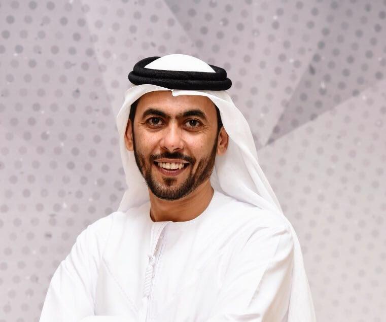 عبد الله المناعي: المرأة الإماراتية نموذج في الطموح والإبداع