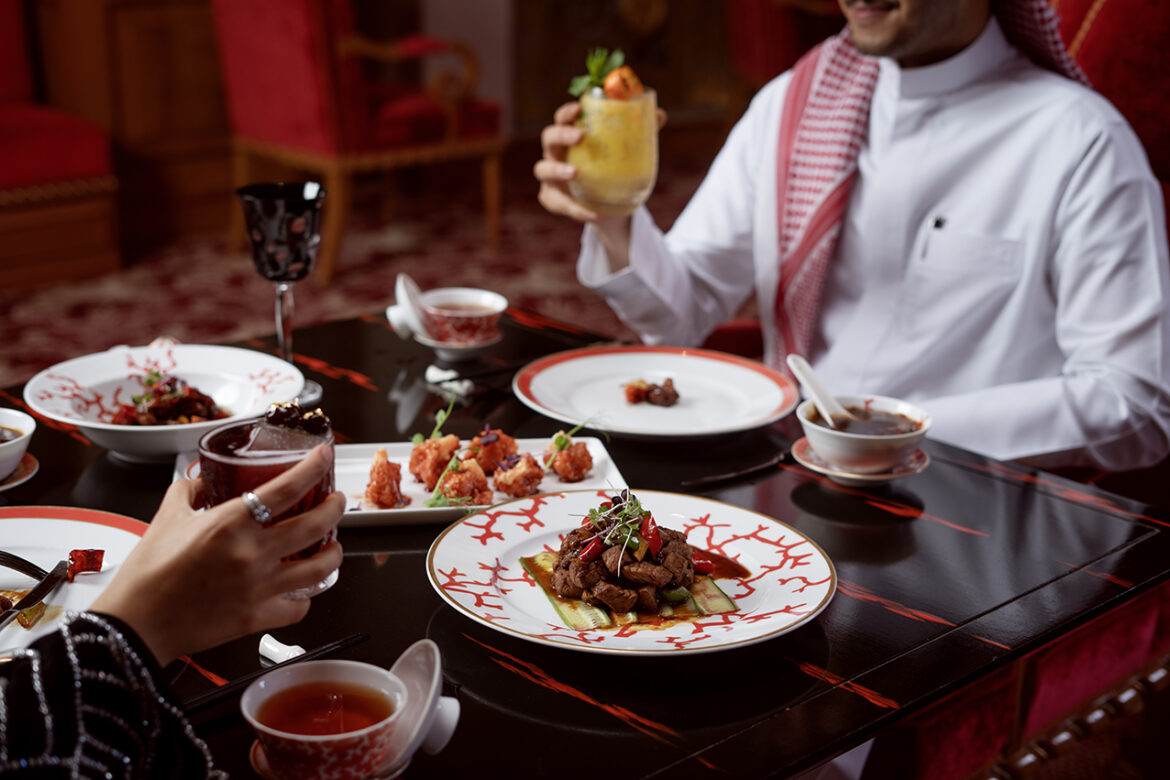 فندق الريتز-كارلتون الرياض يعيد افتتاح مطعم هونغ بحُلّته الجديدة